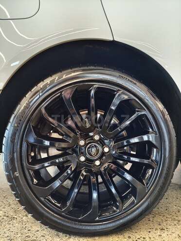Land Rover Range Rover-26