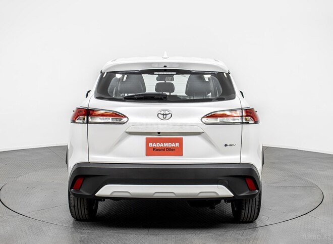 Toyota Corolla Cross-3