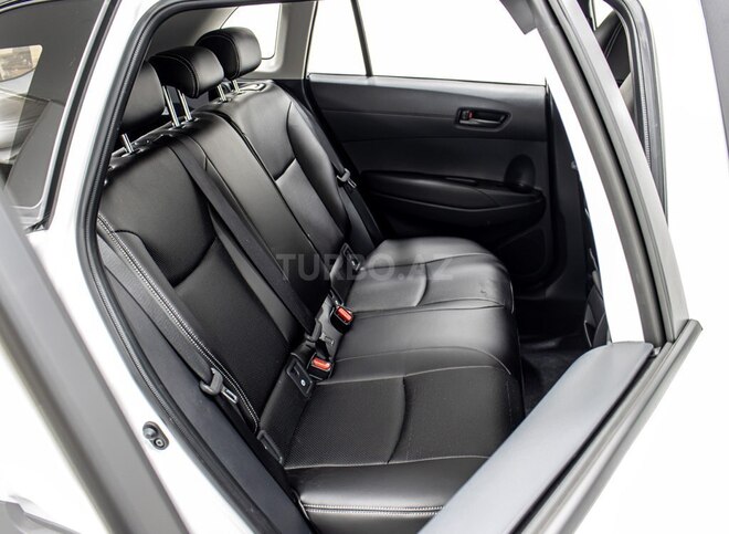 Toyota Corolla Cross-24