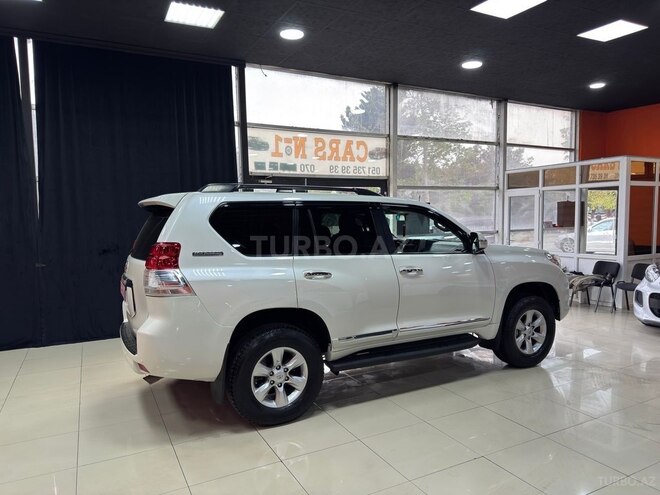 Toyota Land Cruiser Prado-10