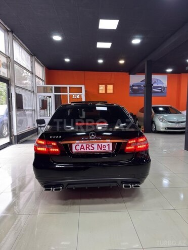 Mercedes E 220 d 2011, 221,000 km - 2.2 l - Sumqayıt