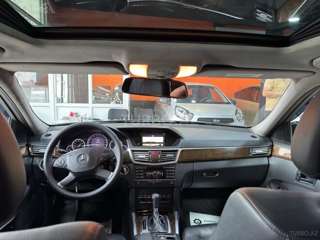 Mercedes E 220 d 2011, 221,000 km - 2.2 l - Sumqayıt