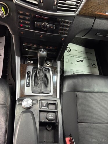 Mercedes E 220 d 2011, 221,000 km - 2.2 l - Sumqayıt