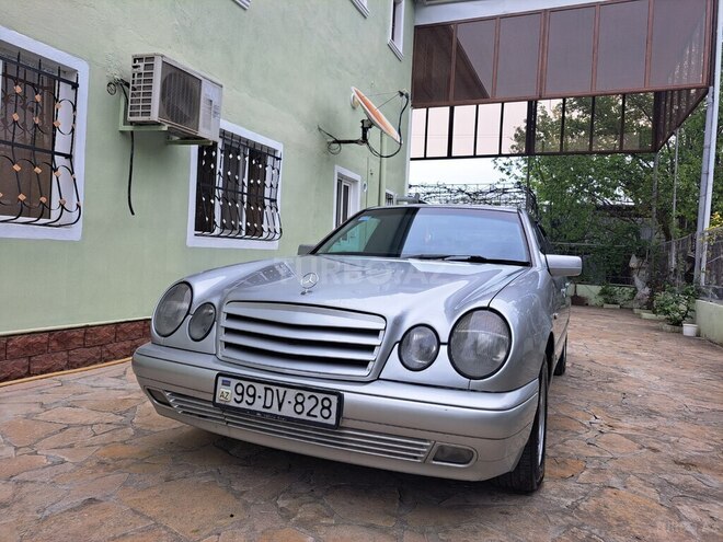 Mercedes E 220 d 1999, 412,000 km - 2.2 л - Qazax
