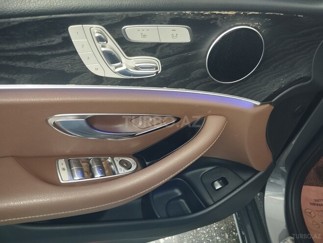Mercedes E 220 d 2018, 131,000 km - 2.2 l - Bakı