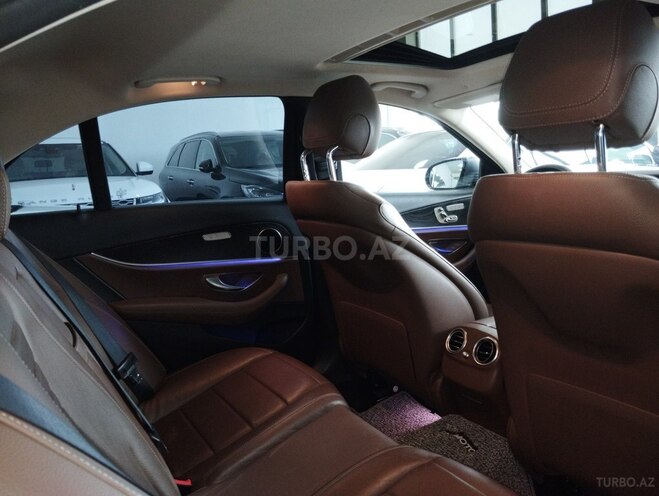 Mercedes E 220 d 2018, 131,000 km - 2.2 l - Bakı
