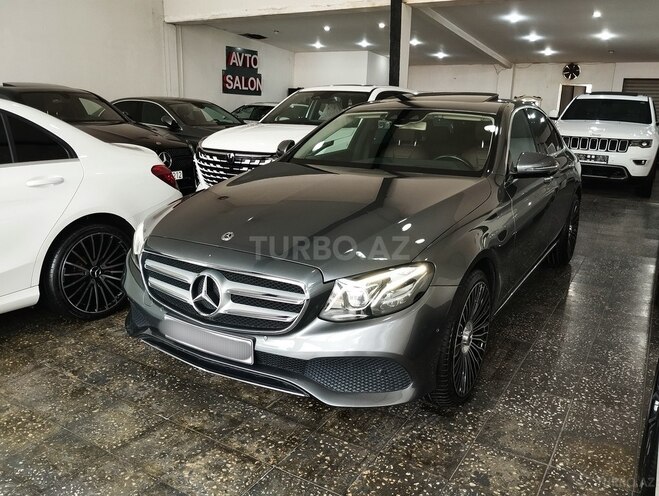 Mercedes E 220 d 2018, 131,000 km - 2.2 l - Bakı