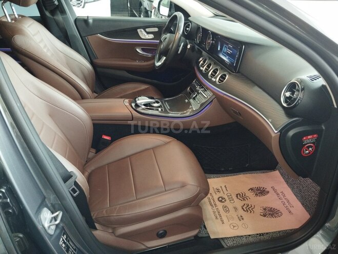 Mercedes E 220 d 2018, 131,000 km - 2.2 l - Bakı
