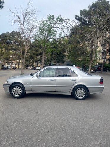Mercedes C 180 1999, 352,000 km - 1.8 л - Bakı