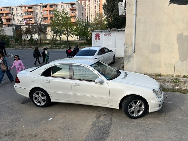 Mercedes E 220 d-6