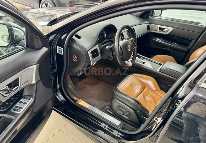 Jaguar XF-12