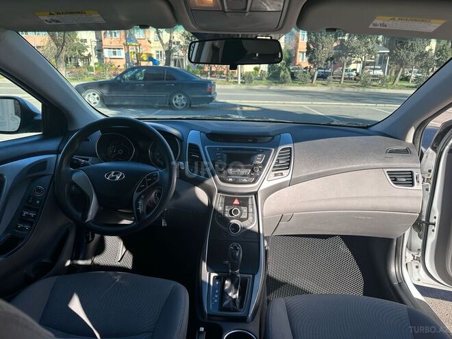 Hyundai Elantra 2015, 162,000 km - 1.8 l - Bakı