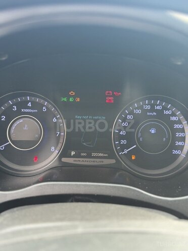 Hyundai Grandeur 2011, 220,000 km - 2.4 л - Bakı