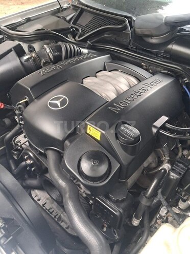 Mercedes E 240 1999, 255,000 km - 2.4 l - Sumqayıt