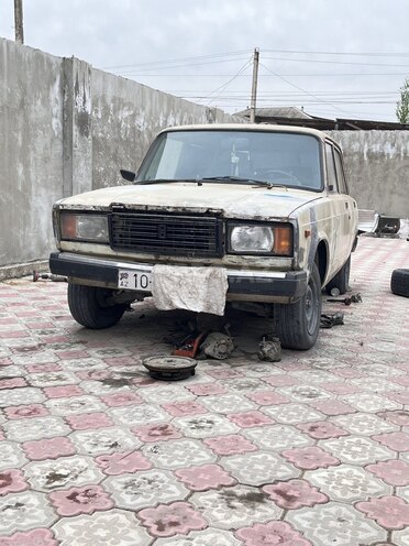 LADA (VAZ) 2107 1984, 27,583 km - 1.5 l - Quba