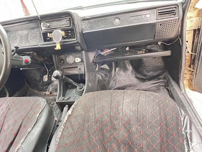 LADA (VAZ) 2107 1984, 27,583 km - 1.5 l - Quba
