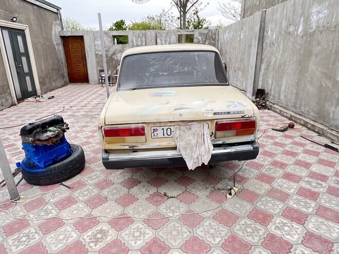 LADA (VAZ) 2107 1984, 27,583 km - 1.5 l - Quba