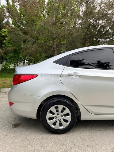 Hyundai Accent 2015, 91,000 km - 1.4 л - Bakı
