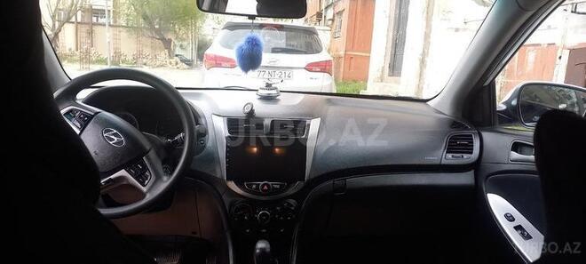 Hyundai Accent 2015, 202,800 km - 1.6 l - Bakı
