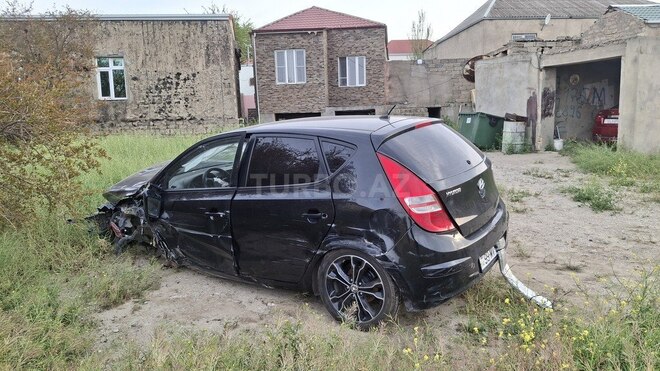 Hyundai i30 2008, 250,000 km - 1.4 l - Bakı