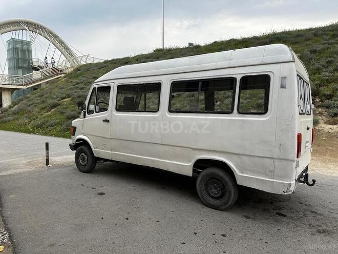 Mercedes 208 D 1991, 387,000 km - 2.3 л - Bakı