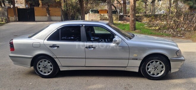 Mercedes C 200 1998, 325,000 km - 2.0 л - Bakı