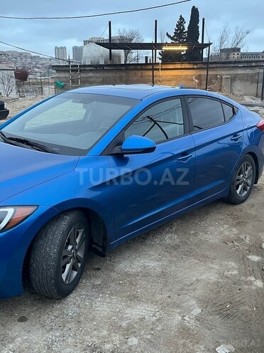 Hyundai Elantra 2017, 136,000 km - 2.0 l - Bakı