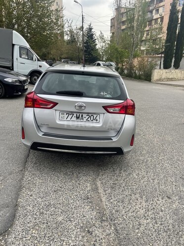 Toyota Auris 2013, 226,000 km - 1.4 л - Bakı