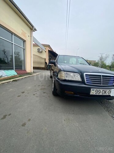 Mercedes C 220 d 2000, 365,000 km - 2.2 l - Zaqatala