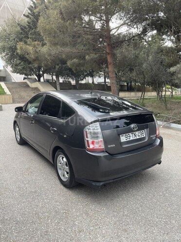 Toyota Prius-6
