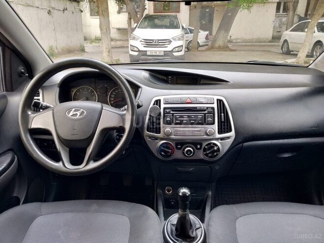 Hyundai i20 2015, 210,000 km - 1.2 l - Bakı