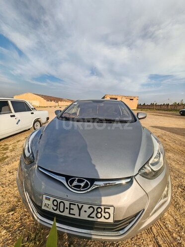 Hyundai Elantra 2015, 215,380 km - 1.8 л - Bakı