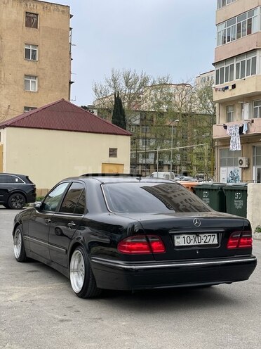 Mercedes E 320 2000, 360,000 km - 3.2 l - Bakı