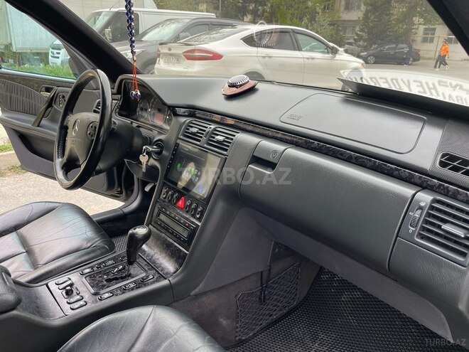 Mercedes E 320 2000, 360,000 km - 3.2 l - Bakı