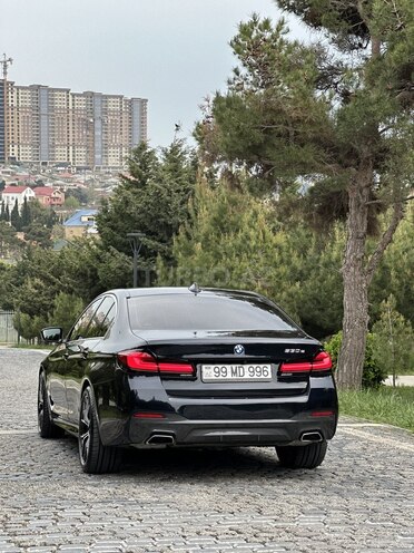 BMW 530e-18
