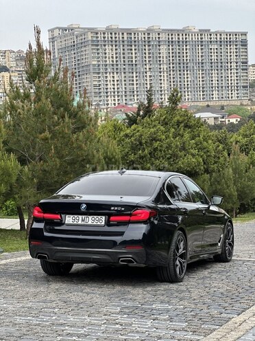 BMW 530e-19