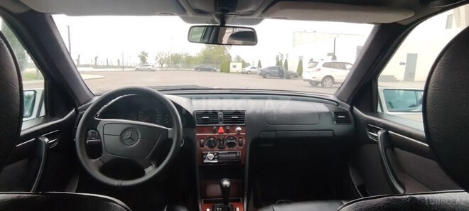 Mercedes C 180 1997, 280,000 km - 1.8 l - Tovuz
