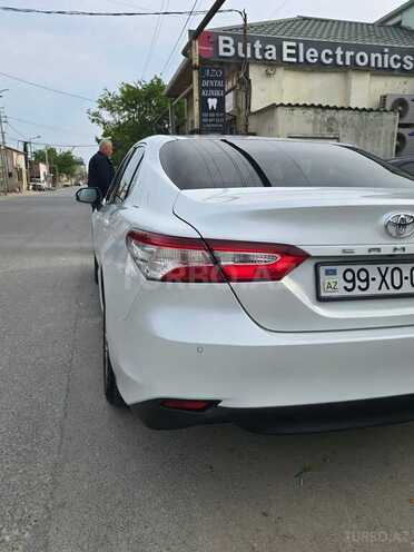 Toyota Camry-9