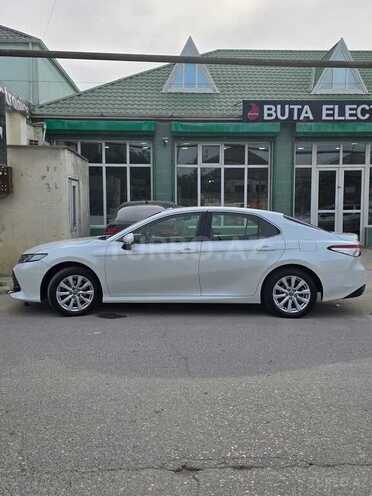 Toyota Camry-3