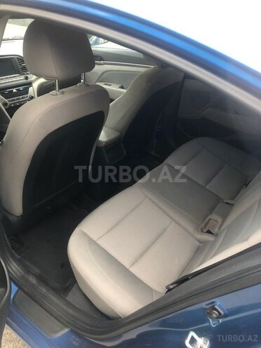 Hyundai Elantra 2017, 136,000 km - 2.0 l - Bakı