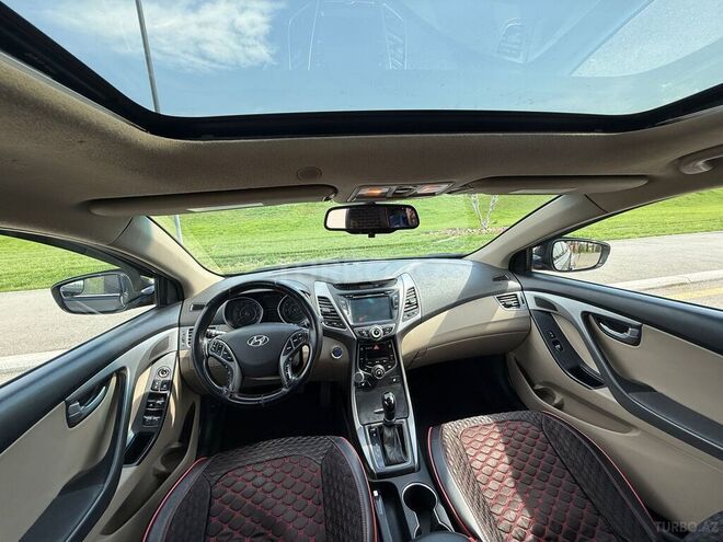 Hyundai Elantra 2015, 175,000 km - 1.8 l - Gəncə