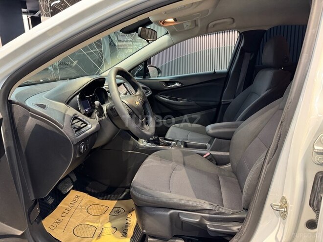 Chevrolet Cruze-18