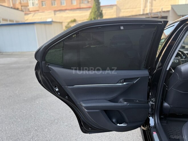 Toyota Camry-12