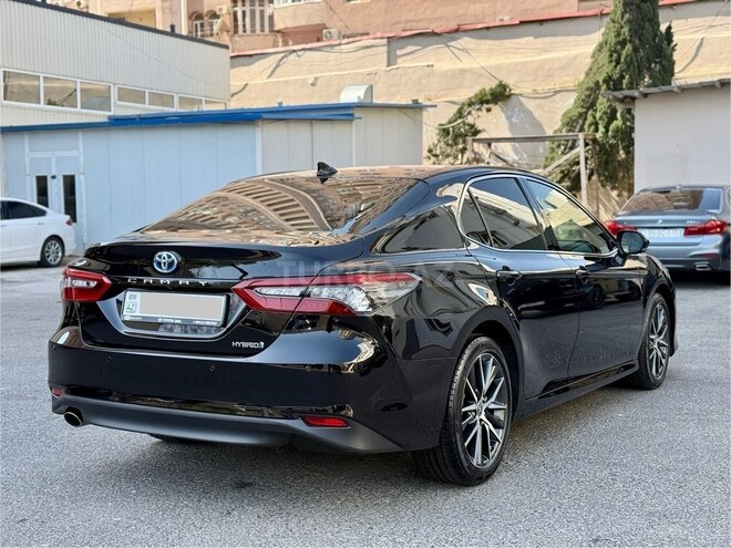 Toyota Camry-6