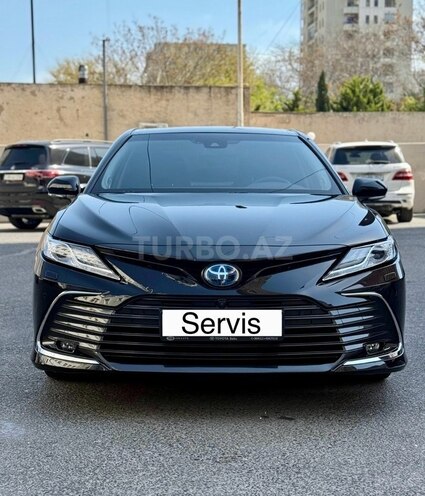 Toyota Camry-1