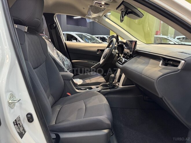 Toyota Corolla Cross-12