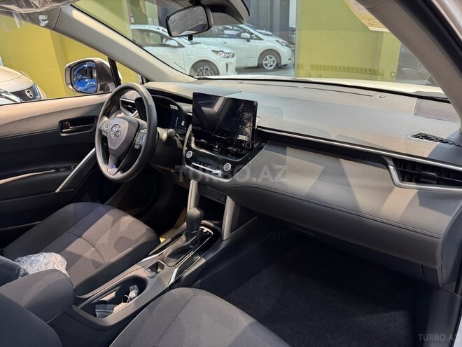 Toyota Corolla Cross-13