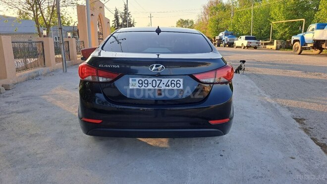 Hyundai Elantra 2015, 129,980 km - 1.8 л - Bərdə