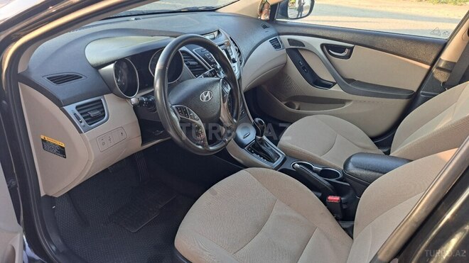 Hyundai Elantra 2015, 129,980 km - 1.8 л - Bərdə