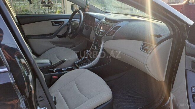 Hyundai Elantra 2015, 129,980 km - 1.8 л - Bərdə